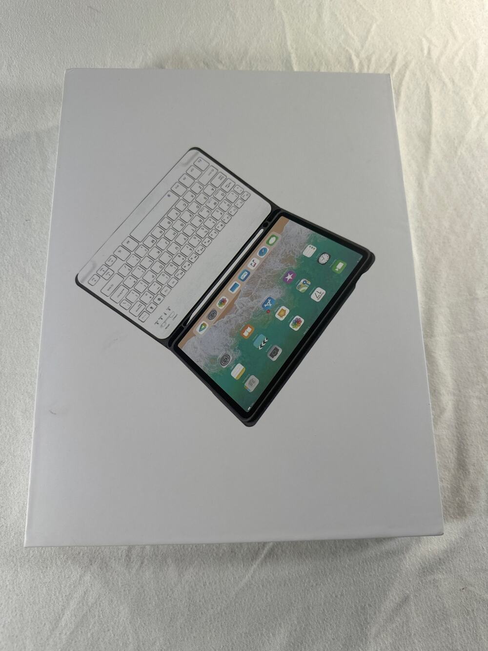 Wireless Bluetooth Keyboard Case for iPad 11” Rose Gold Open Box w/ Box